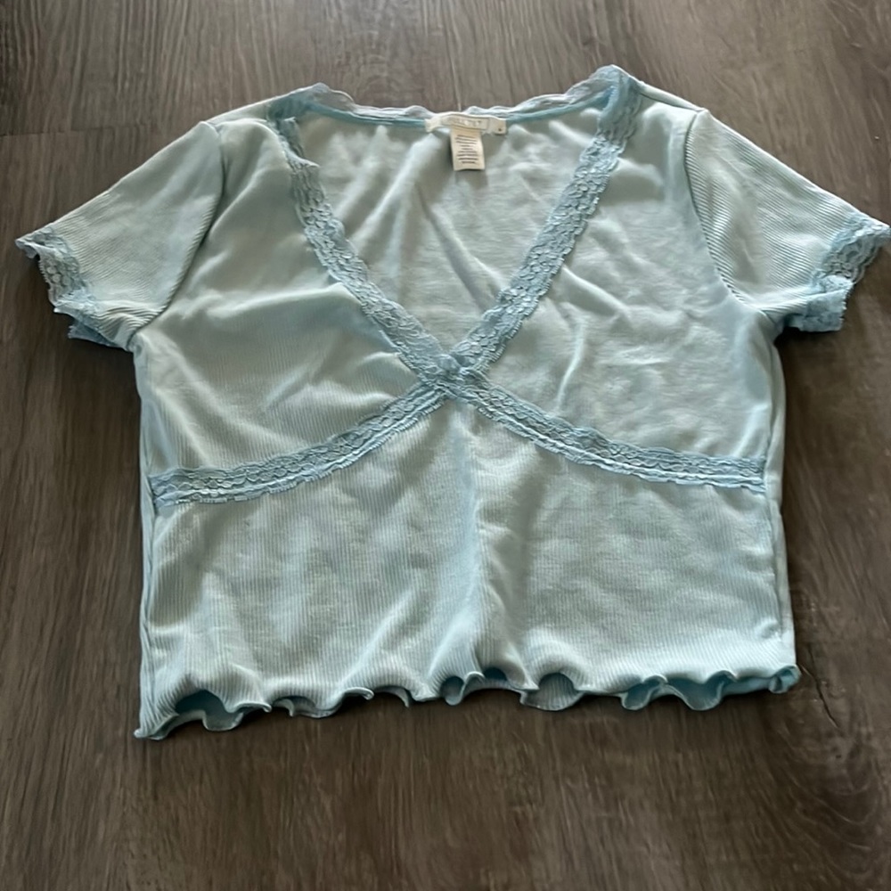 Blue lace crop top of the Mack from Tillys size small